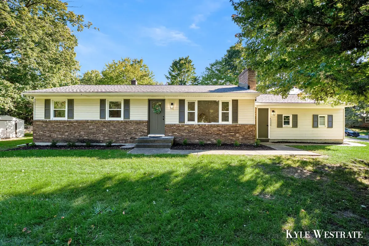 8184 E Chester Avenue SW, Byron, MI 49315 - #1