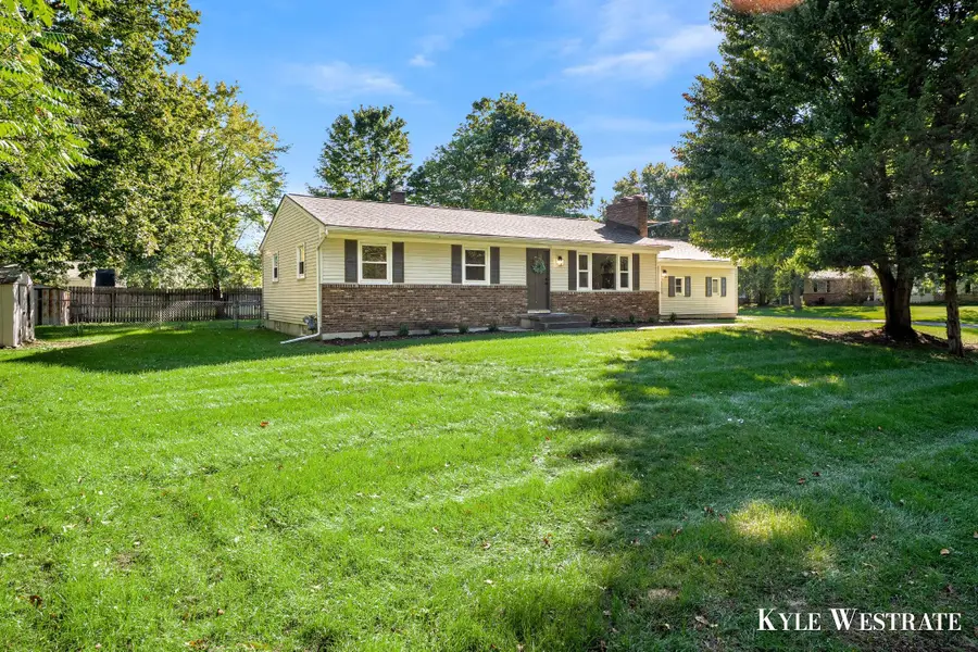 8184 E Chester Avenue SW, Byron, MI 49315 - #3