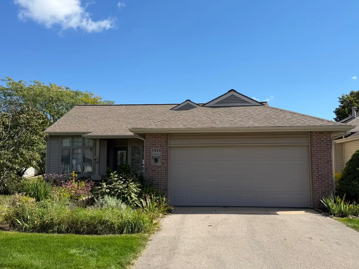 1924 Hidden Oak Court SE, Kentwood, MI 49546 - #1