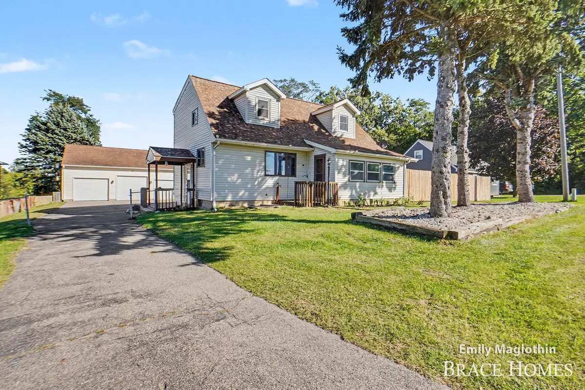 9422 Sparta Avenue NW, Sparta, MI 49345 - #1