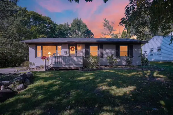 2009 Darby Drive, Lansing, MI 48906