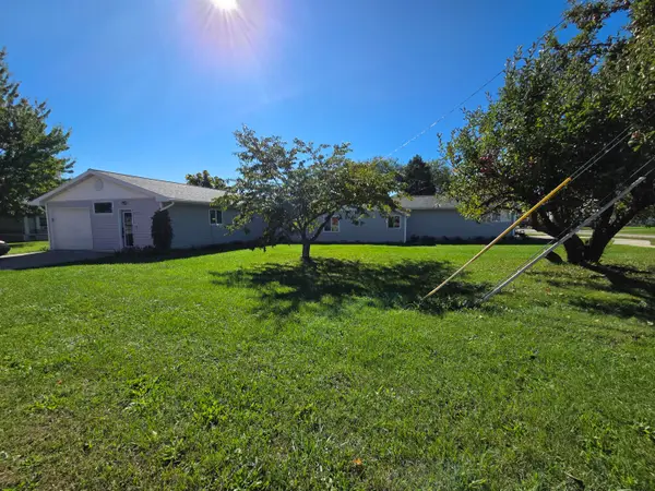 201 S Sterling Street, Ashley, MI 48806