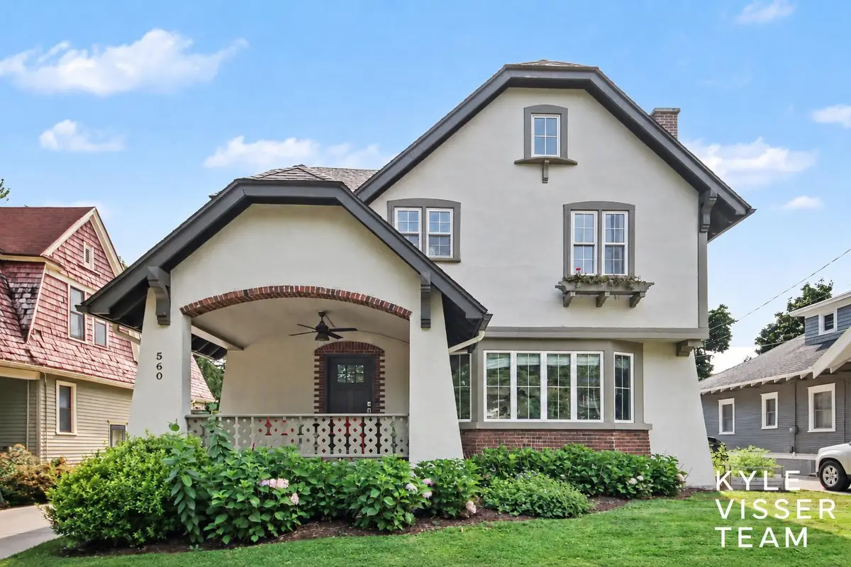 560 Laurel Avenue SE, East Grand Rapids, MI 49506 - #1