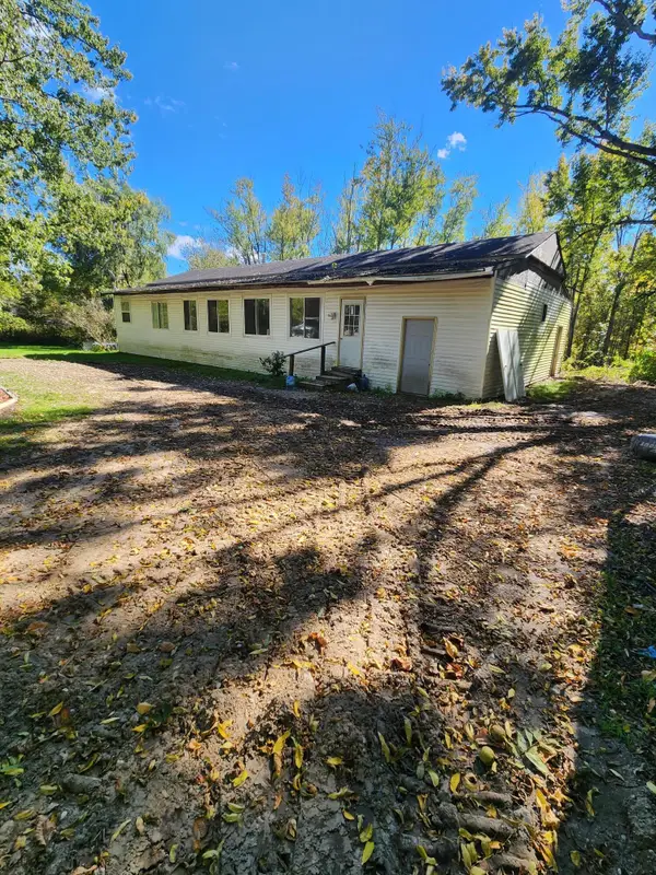 8721 Bluewater Highway, Saranac, MI 48881