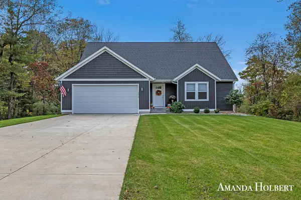 12818 Links Lane NE, Gowen, MI 49326