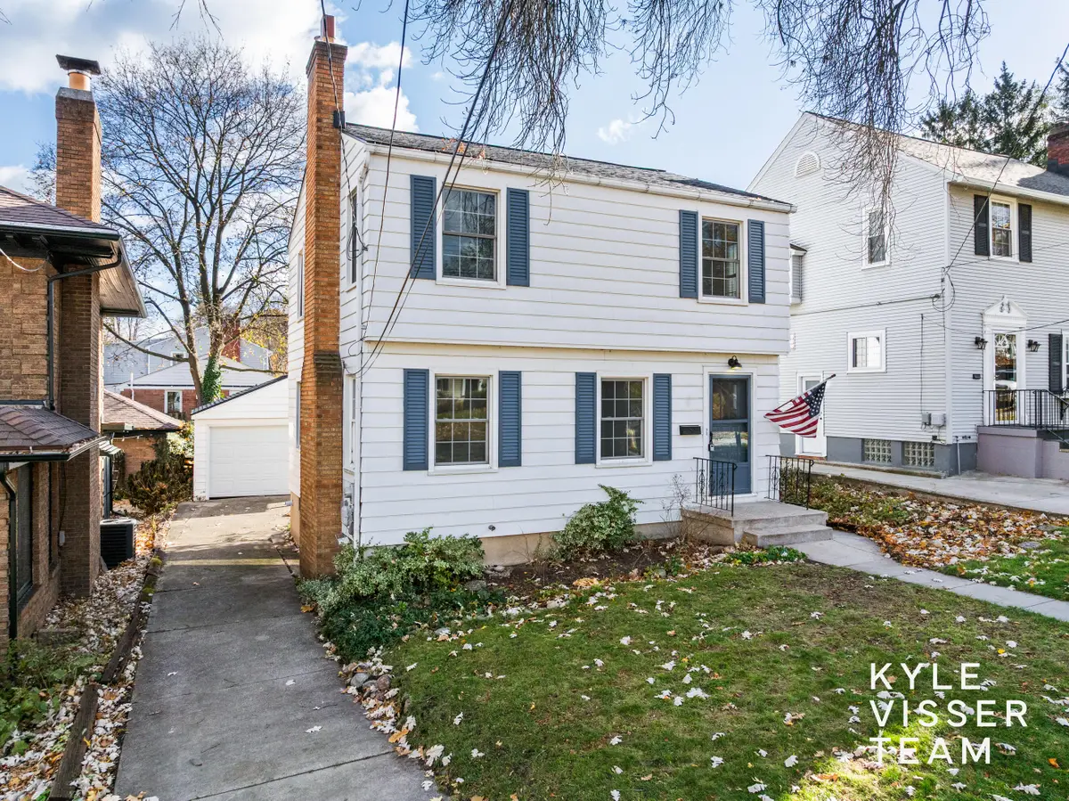 228 Baynton Avenue NE, Grand Rapids, MI 49503 - #1
