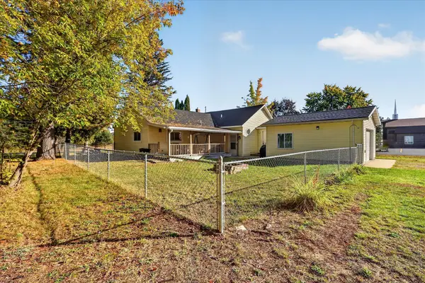 1617 W Division Street, Cadillac, MI 49601