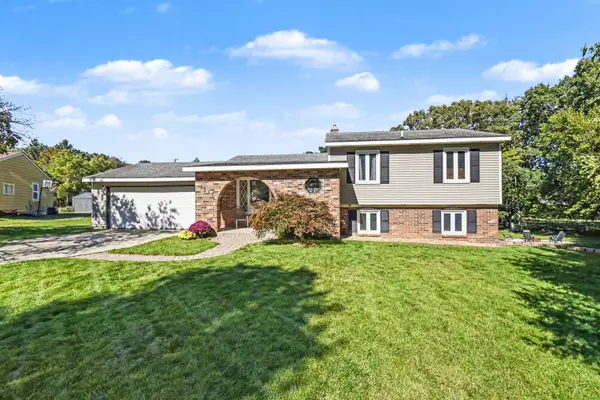 1557 Trentwood Street SW, Wyoming, MI 49509