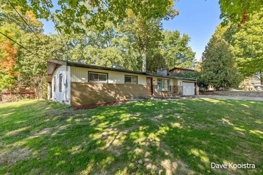 1575 Mullins Avenue NW, Walker, MI 49534 - #2