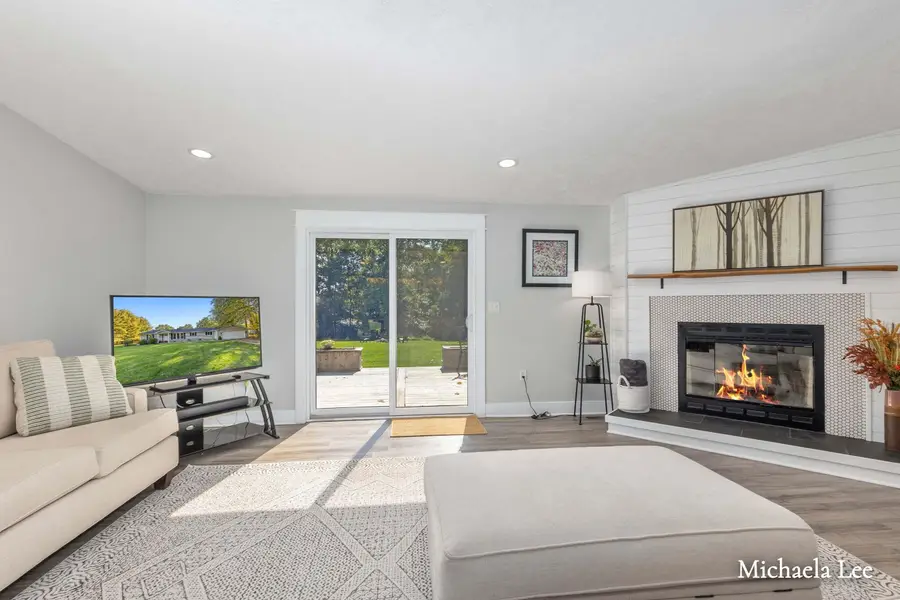 7510 Thornapple Dales Drive SE, Alto, MI 49302 - #2