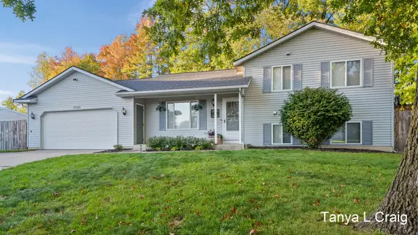 2595 Walker Woods Court NW, GrandRapids, MI 49544