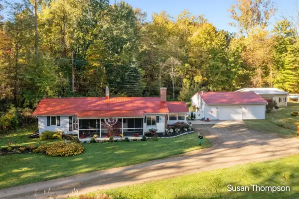 8621 Beachler Road NE, Greenville, MI 48838
