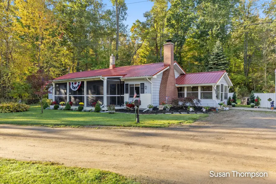 8621 Beachler Road NE, Greenville, MI 48838 - #3