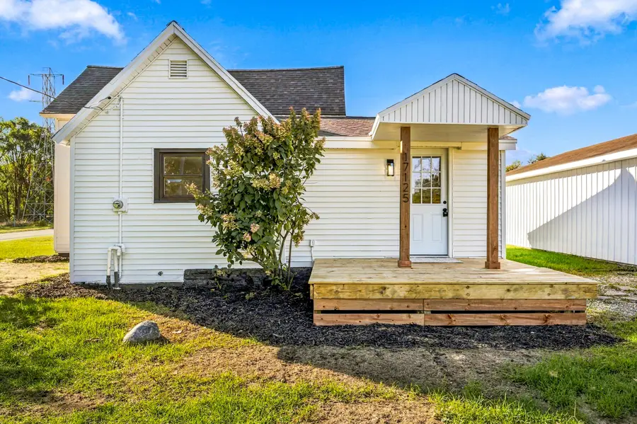 17125 Tyrone Avenue NW, Tyrone, MI 49330 - #2