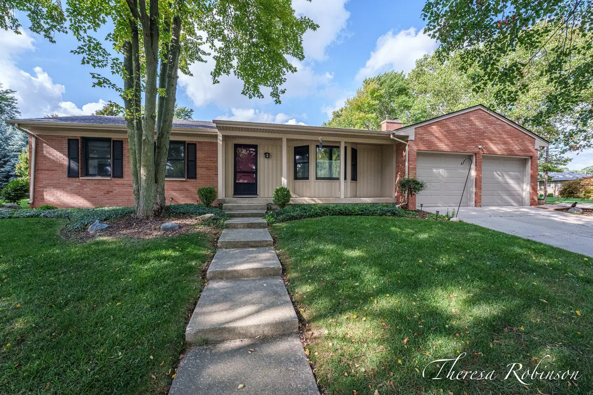 2147 Dewberry Drive NE, Grand Rapids, MI 49505 - #1