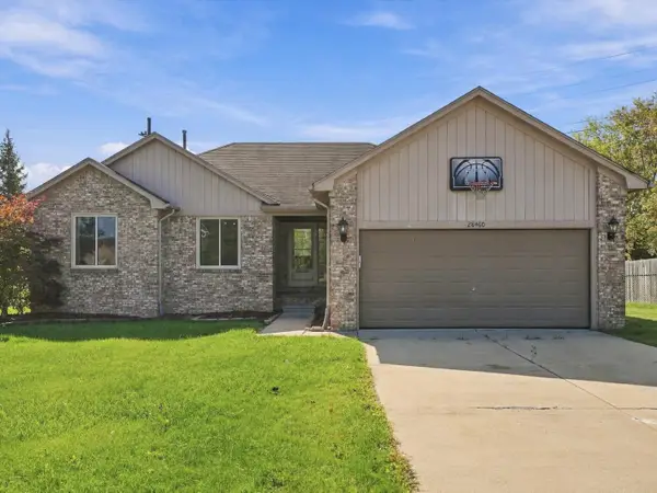 28460 Wales Drive, Chesterfield, MI 48047