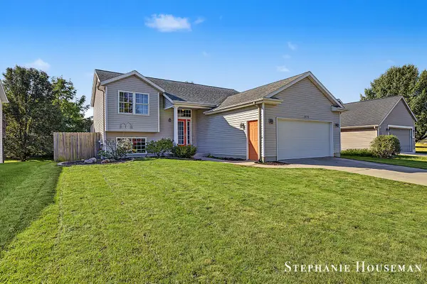 3072 Stonewood Street NW, GrandRapids, MI 49504