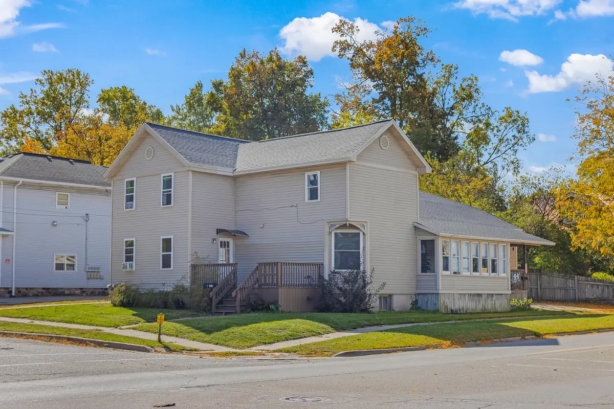 404 S Jefferson Street, Hastings, MI 49058 - #1