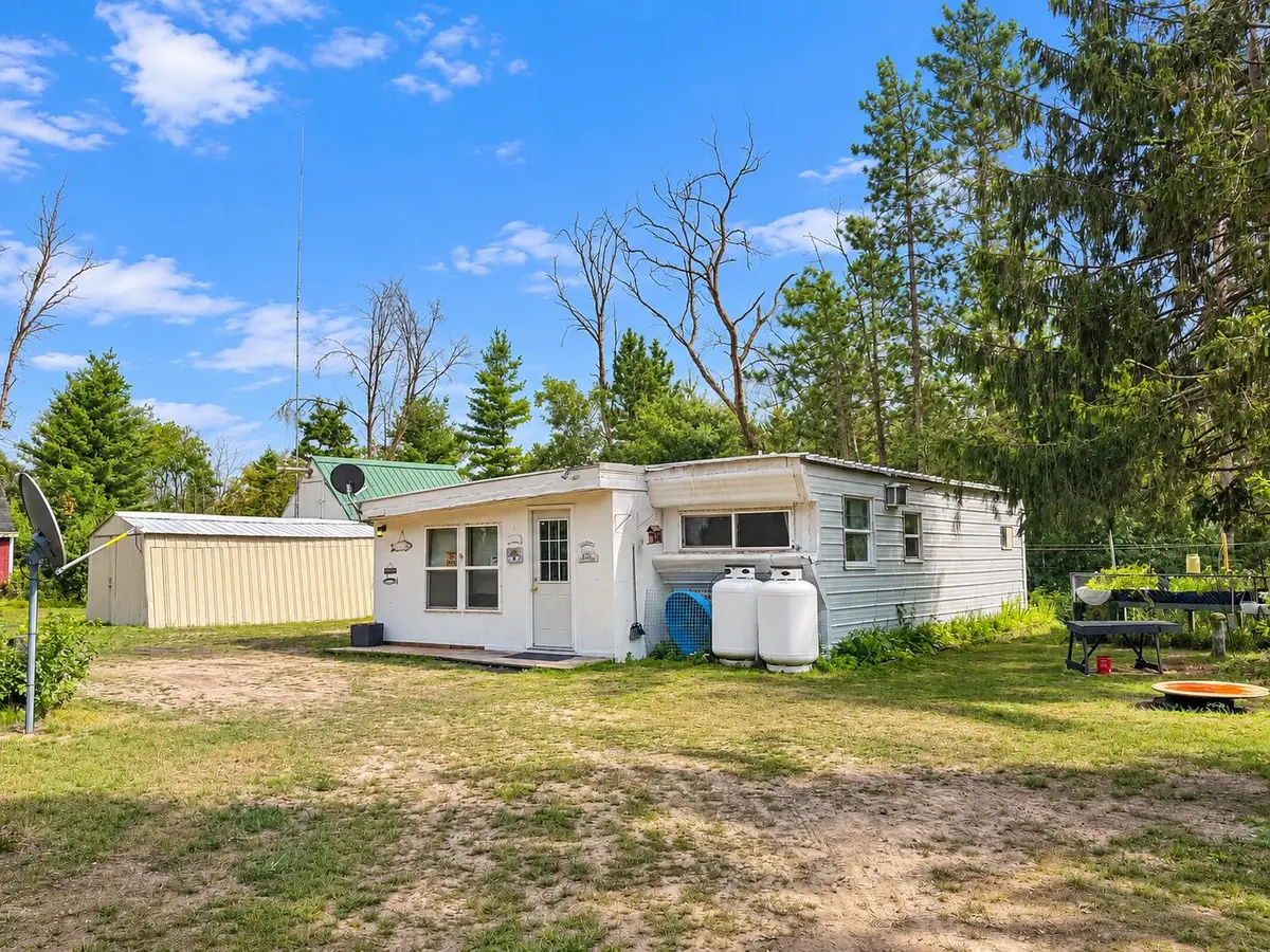 1383 W Palmer Avenue, Baldwin, MI 49304 - #1