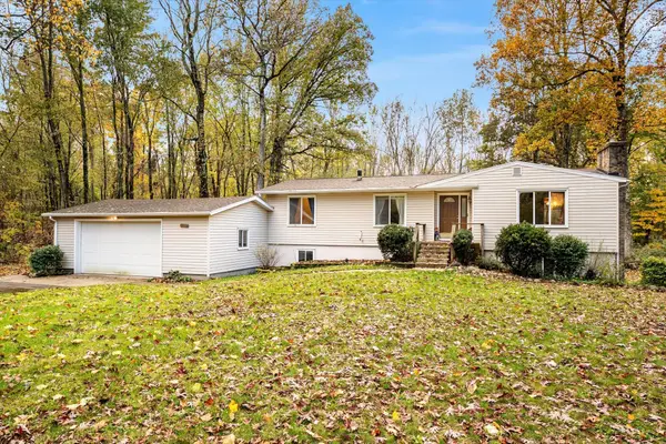 38436 Whiskey Run Road, Mattawan, MI 49071