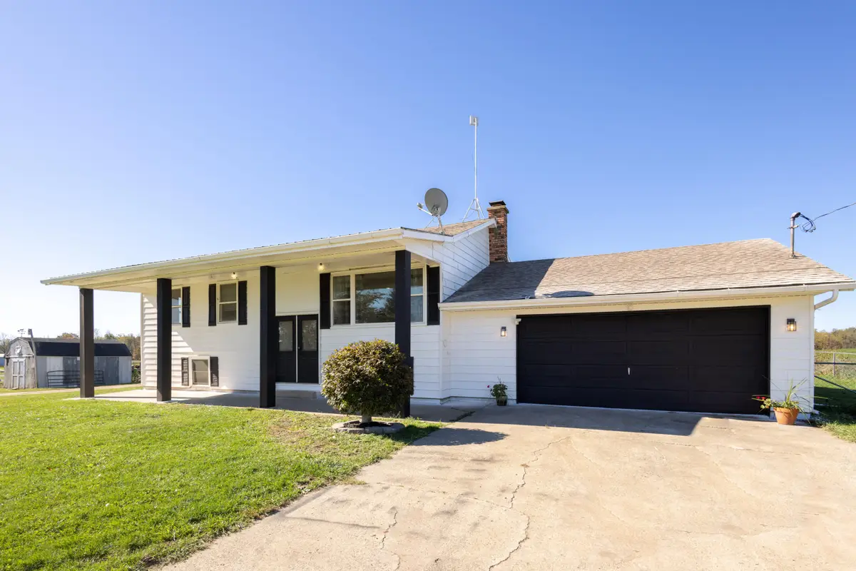 12390 S 42nd Street, Vicksburg, MI 49097 - #1
