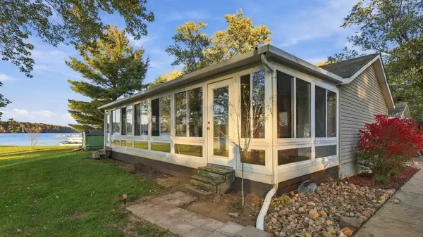 8283 Sunset Drive, Lyons, MI 48851