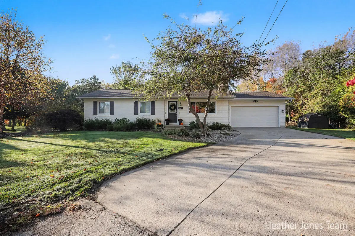 6899 Childsdale Avenue NE, Rockford, MI 49341 - #1