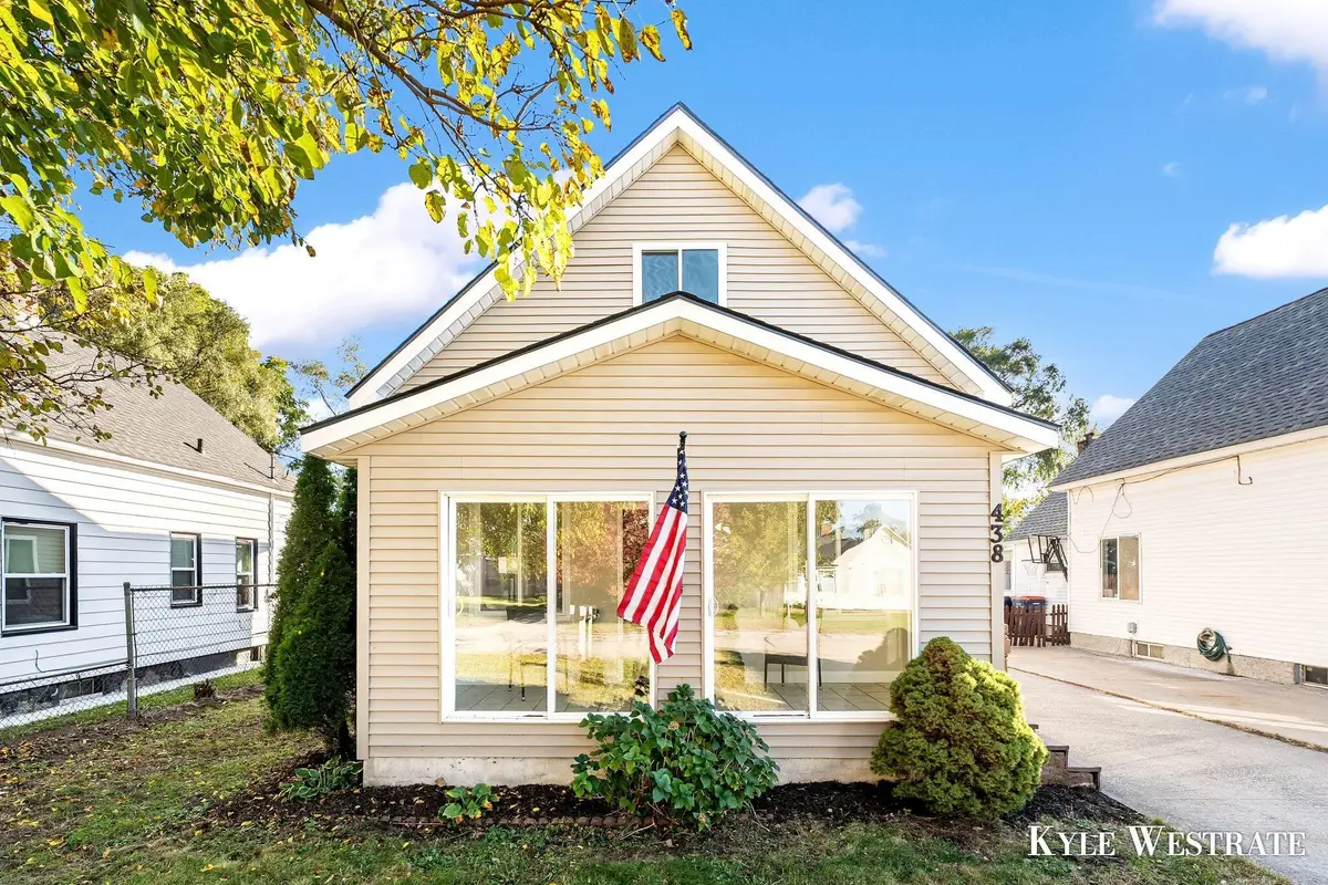 438 W 20th Street, Holland, MI 49423 - #1