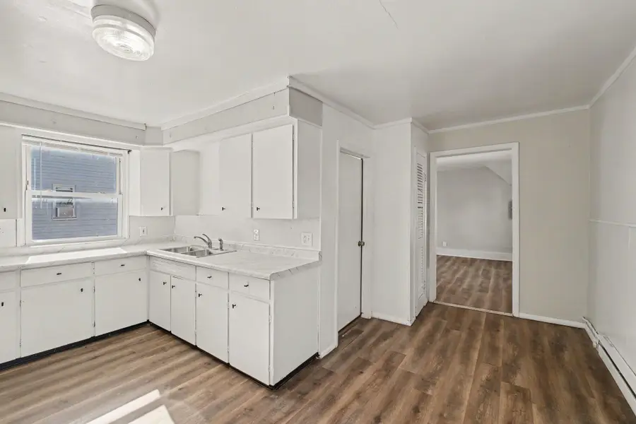 856 Lafayette Avenue NE, Grand Rapids, MI 49503 - #3