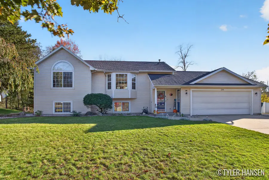214 Apollo Place, Wayland, MI 49348 - #2