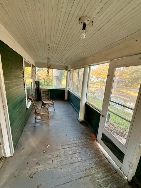 804 W Grand Street, Hastings, MI 49058 - #3