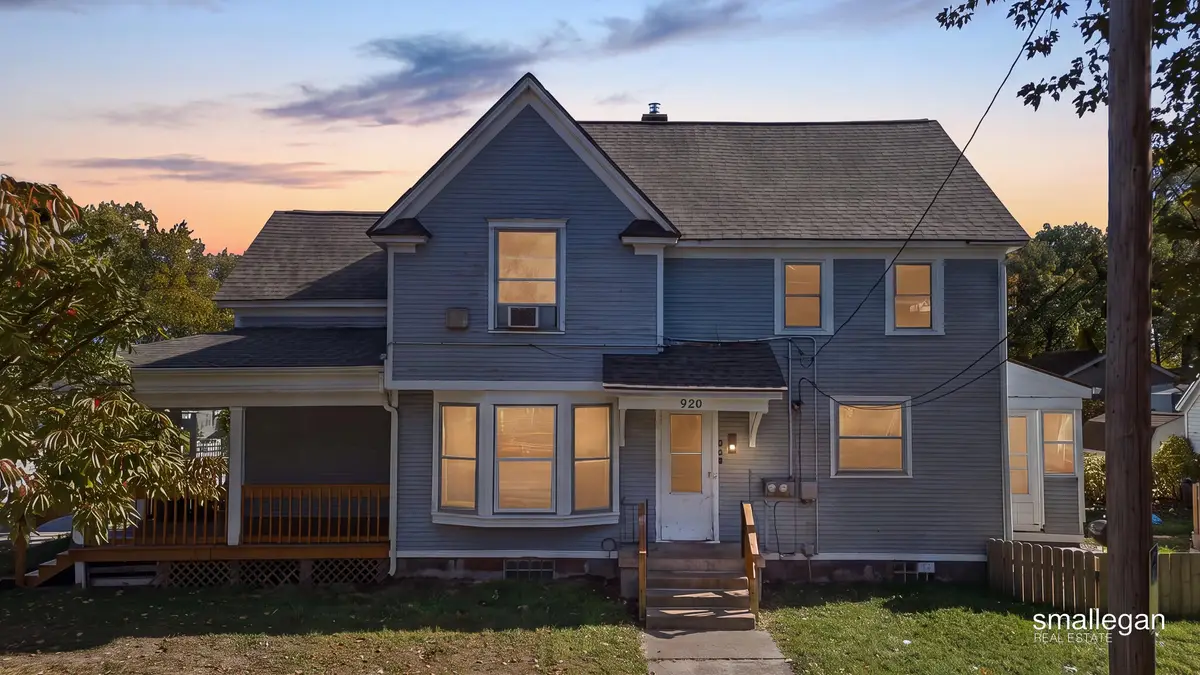 934 10th Street NW, Grand Rapids, MI 49504 - #1