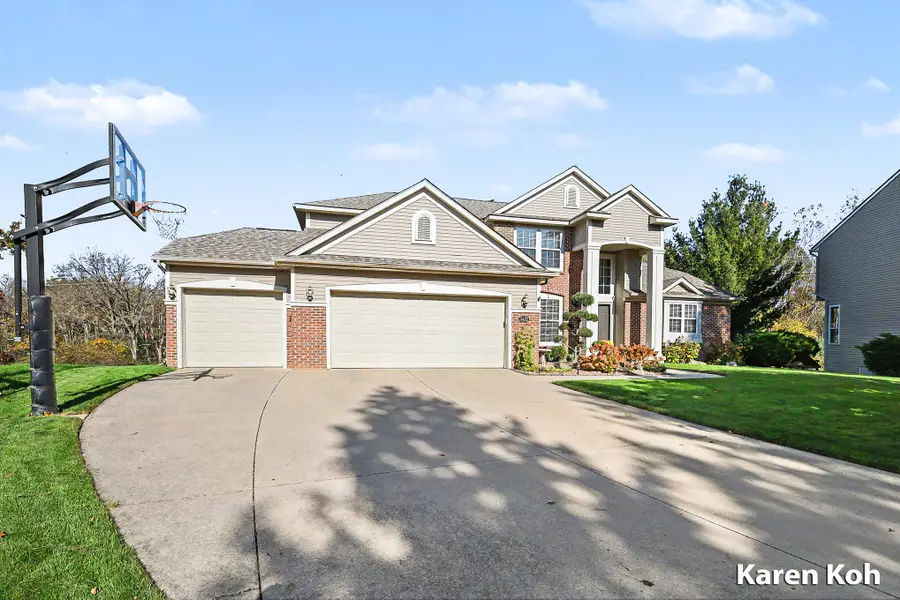5437 Clemwood Court SE, Ada, MI 49301 - #2