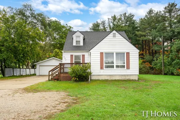 497 136th Avenue, Holland, MI 49424