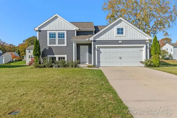 4669 Quaker Hill Court SE, Kentwood, MI 49512