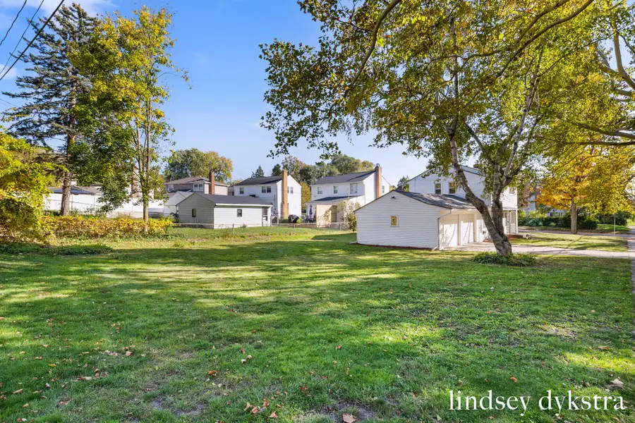 1842 Diamond Avenue NE, Grand Rapids, MI 49505 - #3