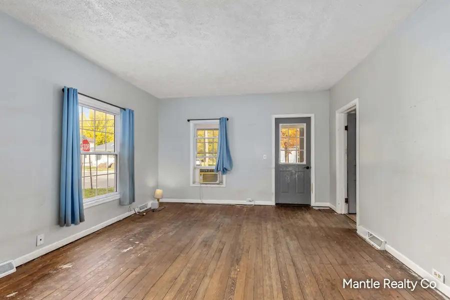 704 Reed Street, Nashville, MI 49073 - #3