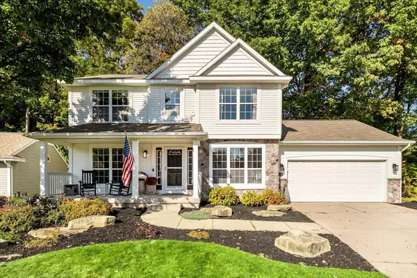 3577 Running Brook SE, Kentwood, MI 49512