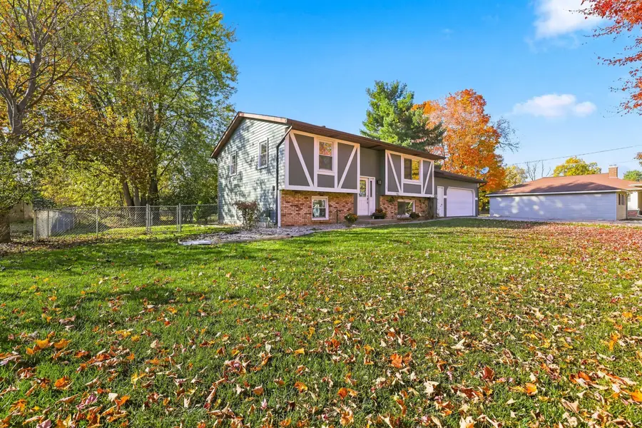 1165 Brownwood Avenue NW, Grand Rapids, MI 49504 - #2