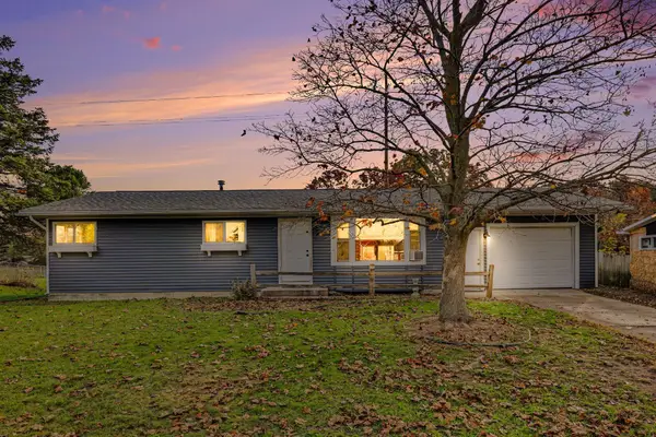 610 N Edgewood Street, Greenville, MI 48838
