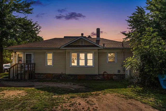 1028 Clinton Avenue, Kalamazoo, MI 49001 - Image #2