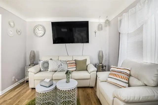 19309 Burt Road, Detroit, MI 48219 - Image #3