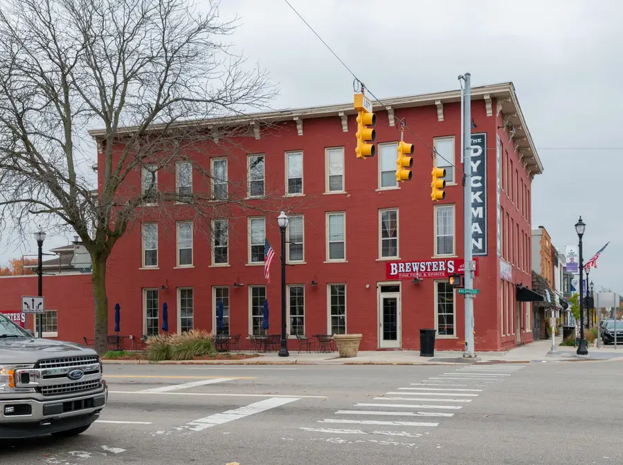 201 E Michigan Avenue Unit: 2C, Paw Paw, MI 49079 - Image #3