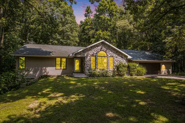 3537 Lake Ridge Lane, Allegan, MI 49010