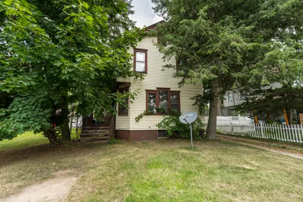 203 E Delaware Street, Decatur, MI 49045