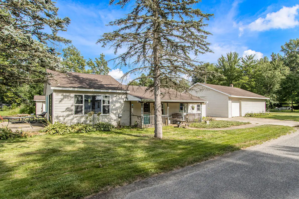 46778 Sycamore Drive, Bangor, MI 49013 - Image #1