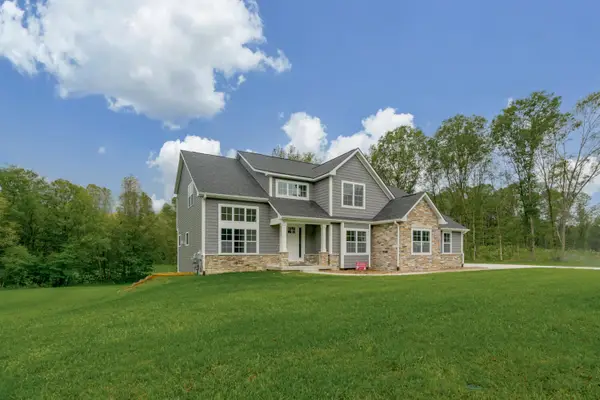 8303 Scots Pine Circle, Kalamazoo, MI 49009