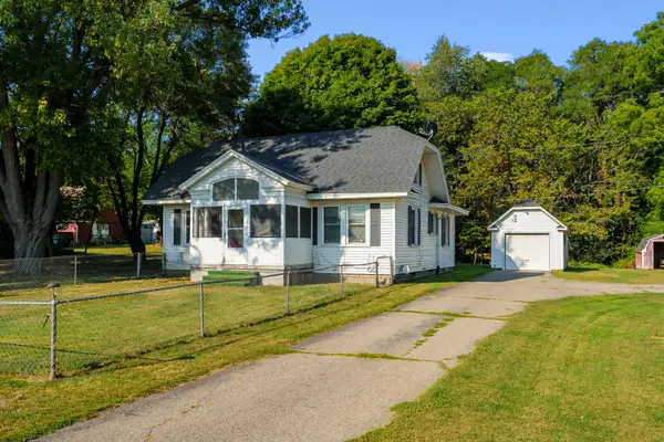 736 S Grove Street, Delton, MI 49046