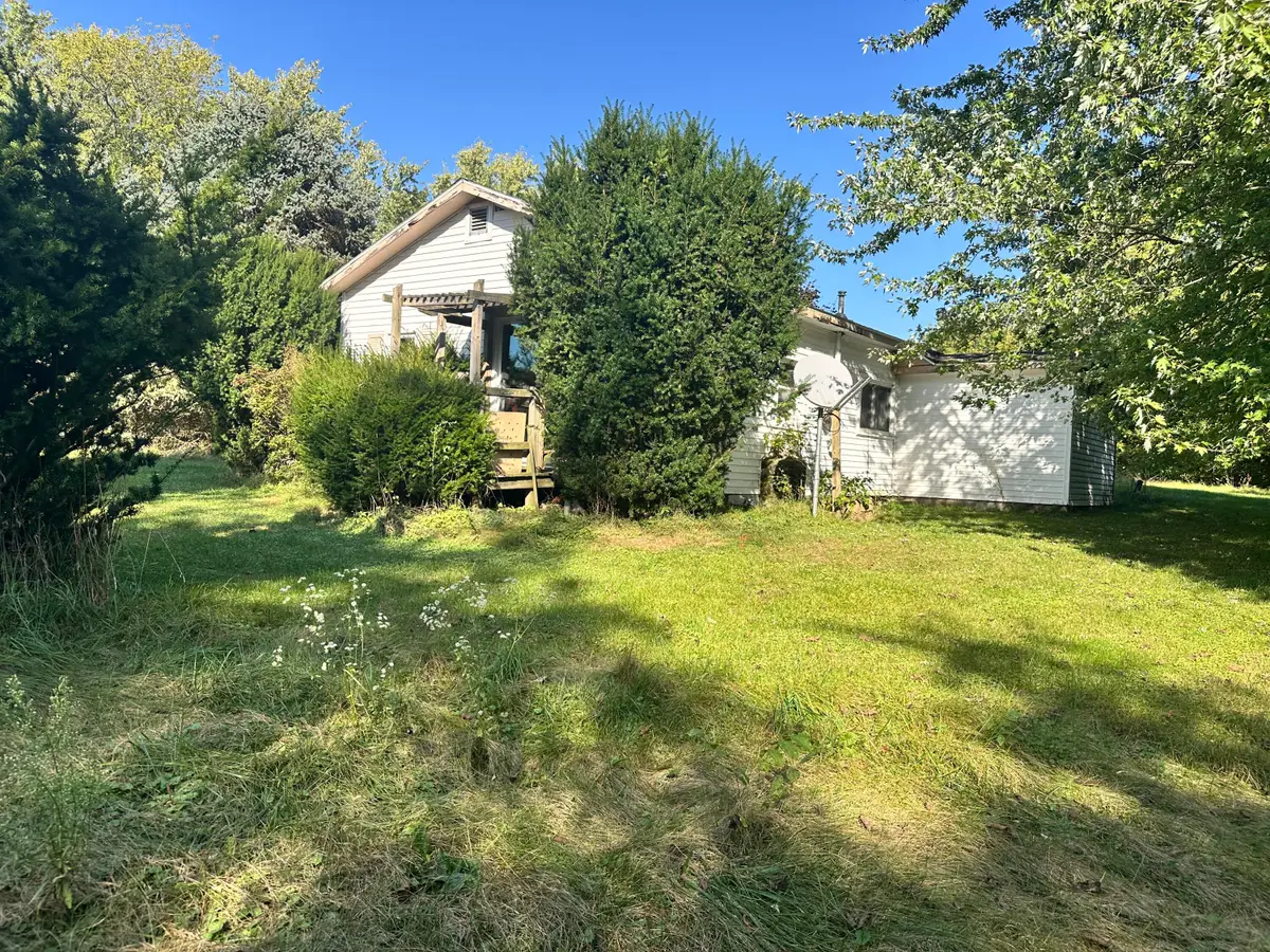 11305 S VanKal Street, Prairie Ronde, MI 49065 - Image #1