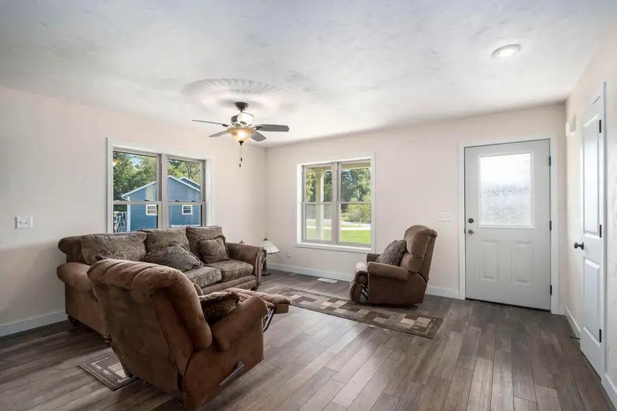 217 Corwin Meadows Drive, Lawrence, MI 49064 - #3